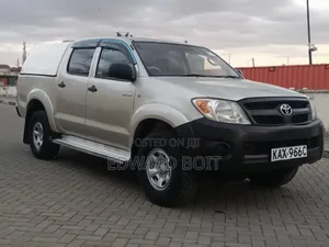 Toyota Hilux 2006 Silver