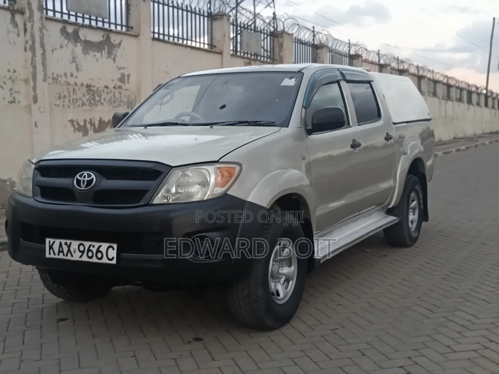 Toyota Hilux 2006 Silver