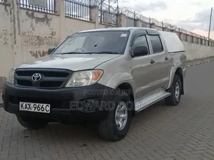 Toyota Hilux 2006 Silver