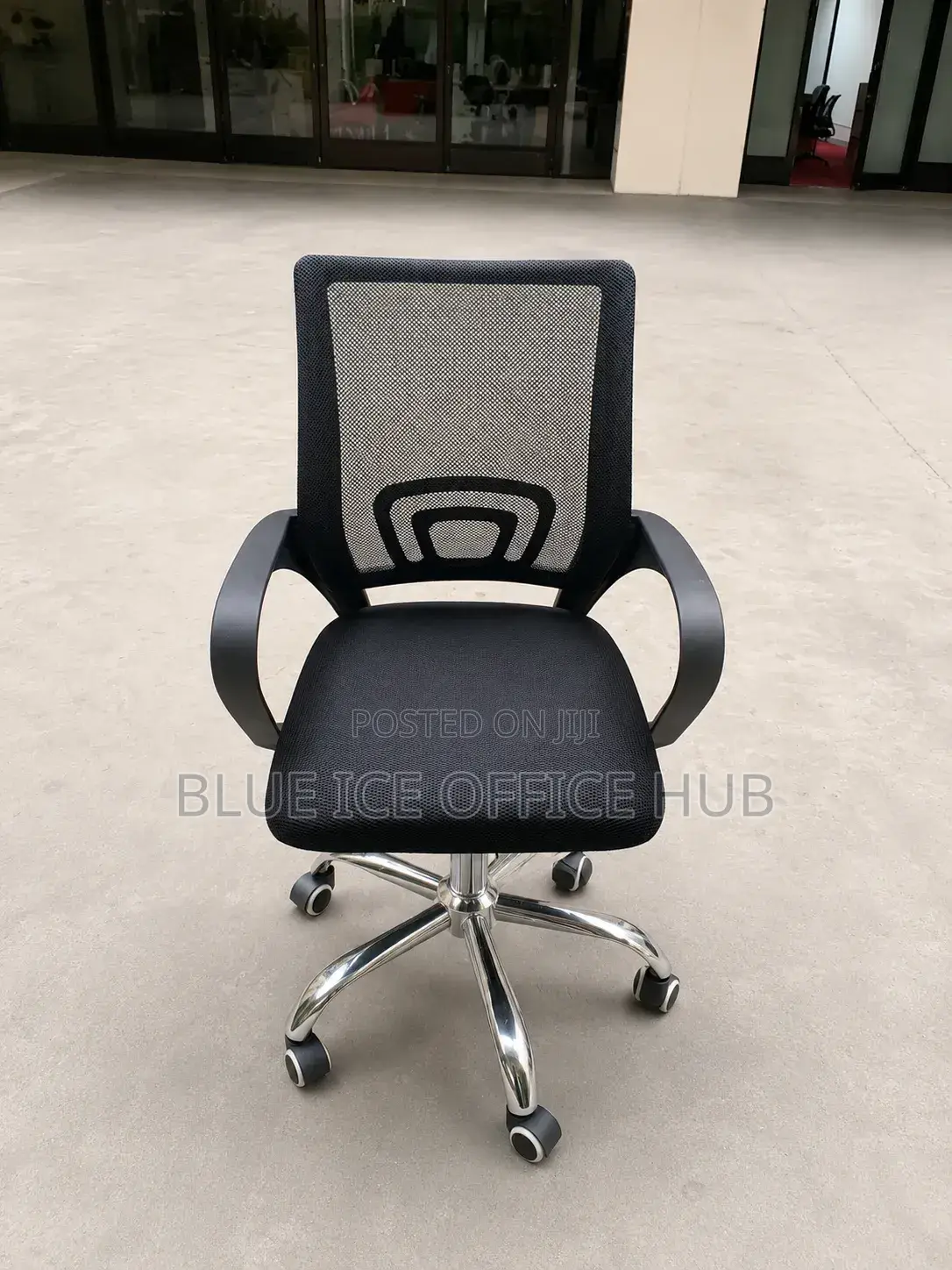 Comfortable Swivel Desk Chair for Sale in Kenya
