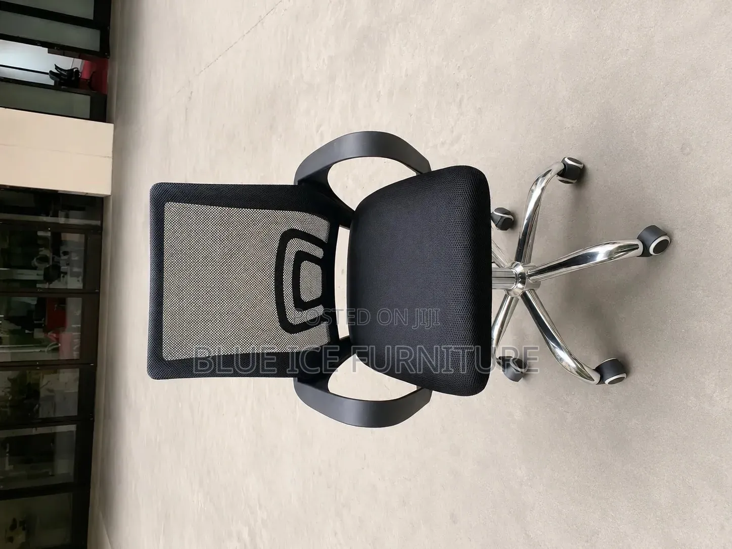 Comfortable Swivel Desk Chair for Sale in Kenya