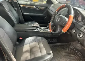 Mercedes-Benz C250 2011 Black