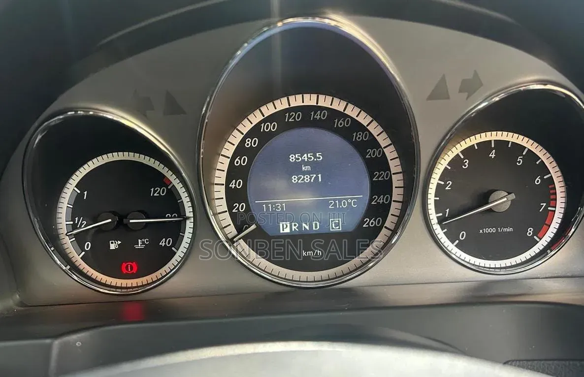 Mercedes-Benz C250 2011 Black