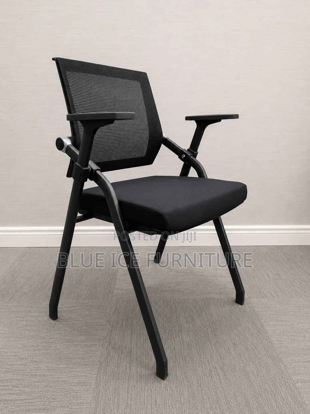 Black Mesh Visitor Chair With Armrests