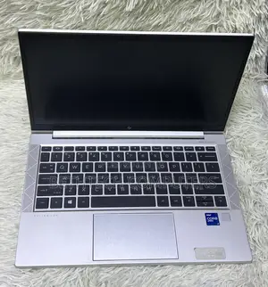 Laptop HP EliteBook 830 G8 16GB Intel Core i7 SSD 512GB