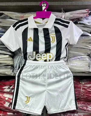 Juventus Home Kids Jersey 26/27.