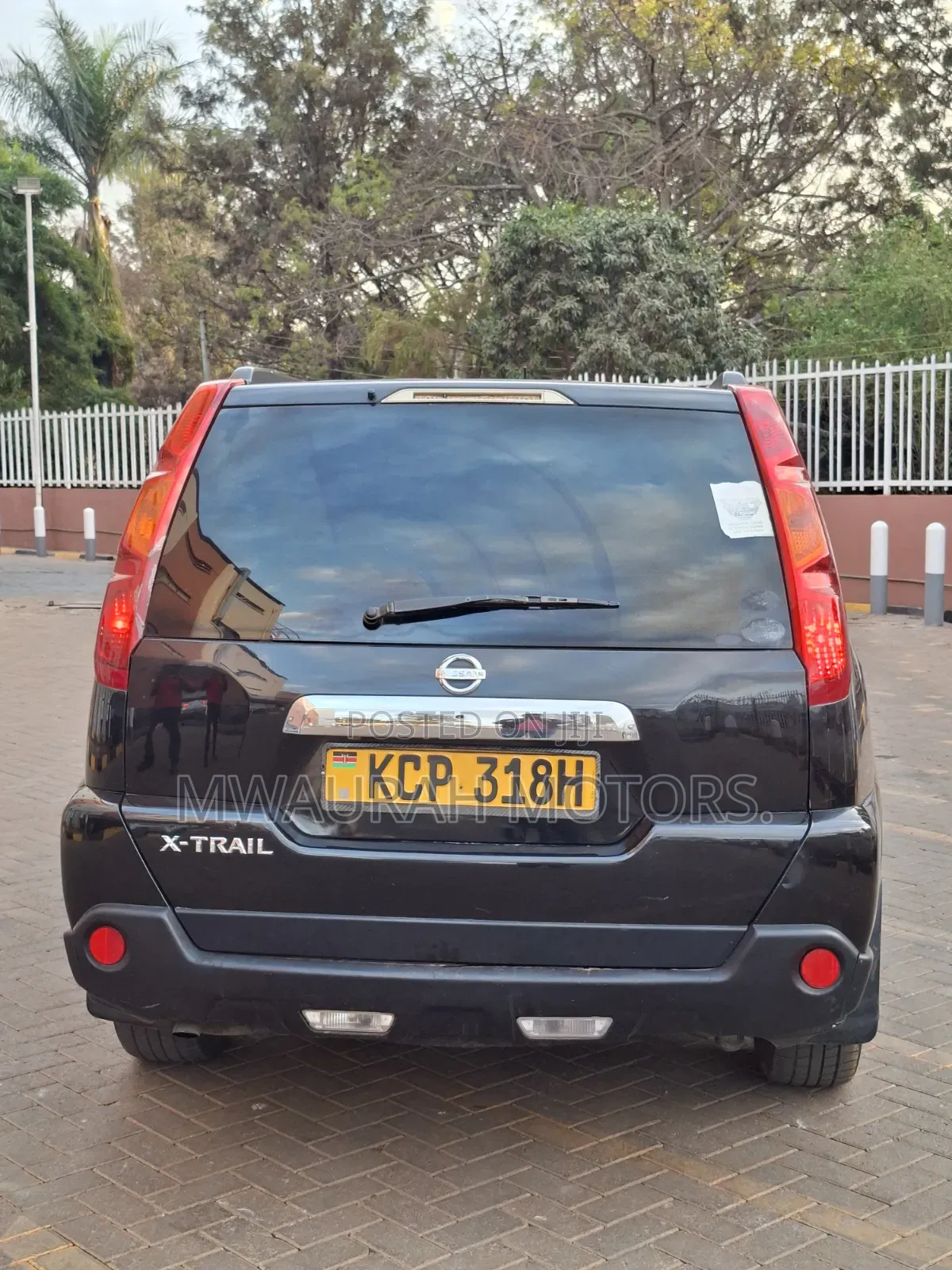 Nissan X-Trail 2010 Black
