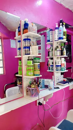 Salon on Sale, Zimmerman