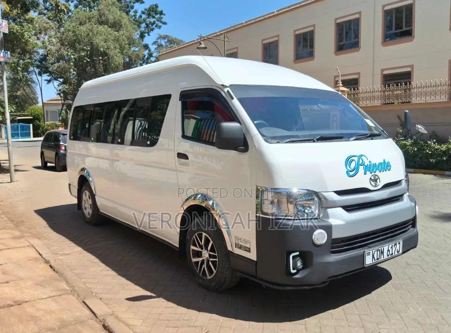 Toyota HiAce 2017 White