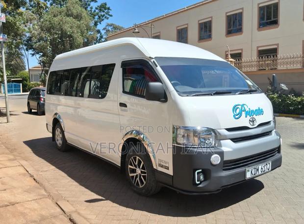 Toyota HiAce 2017 White - thumbnail 7