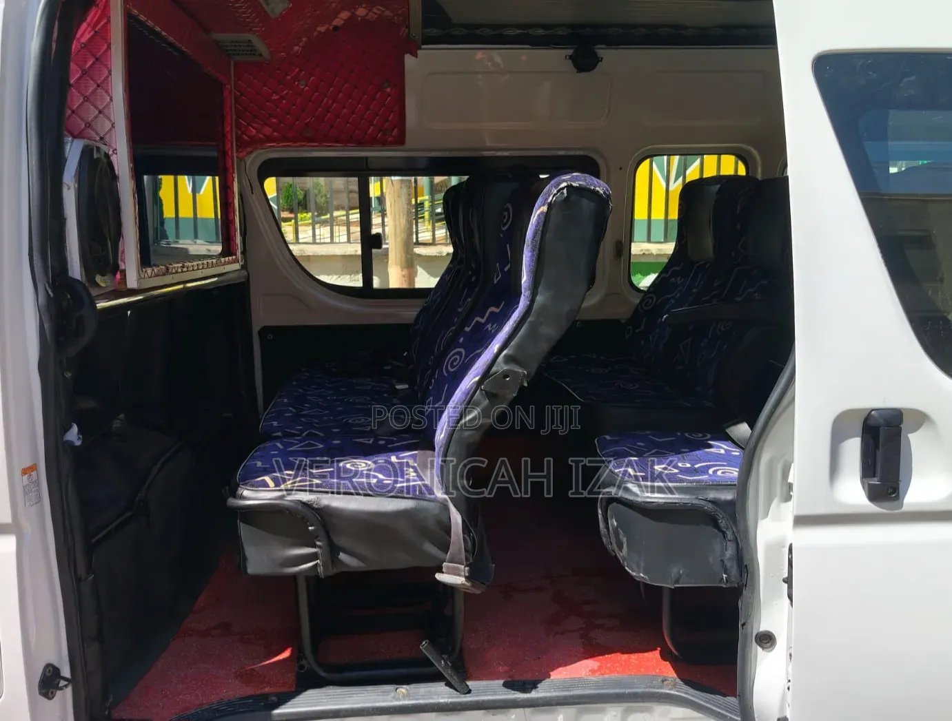 Toyota HiAce 2017 White