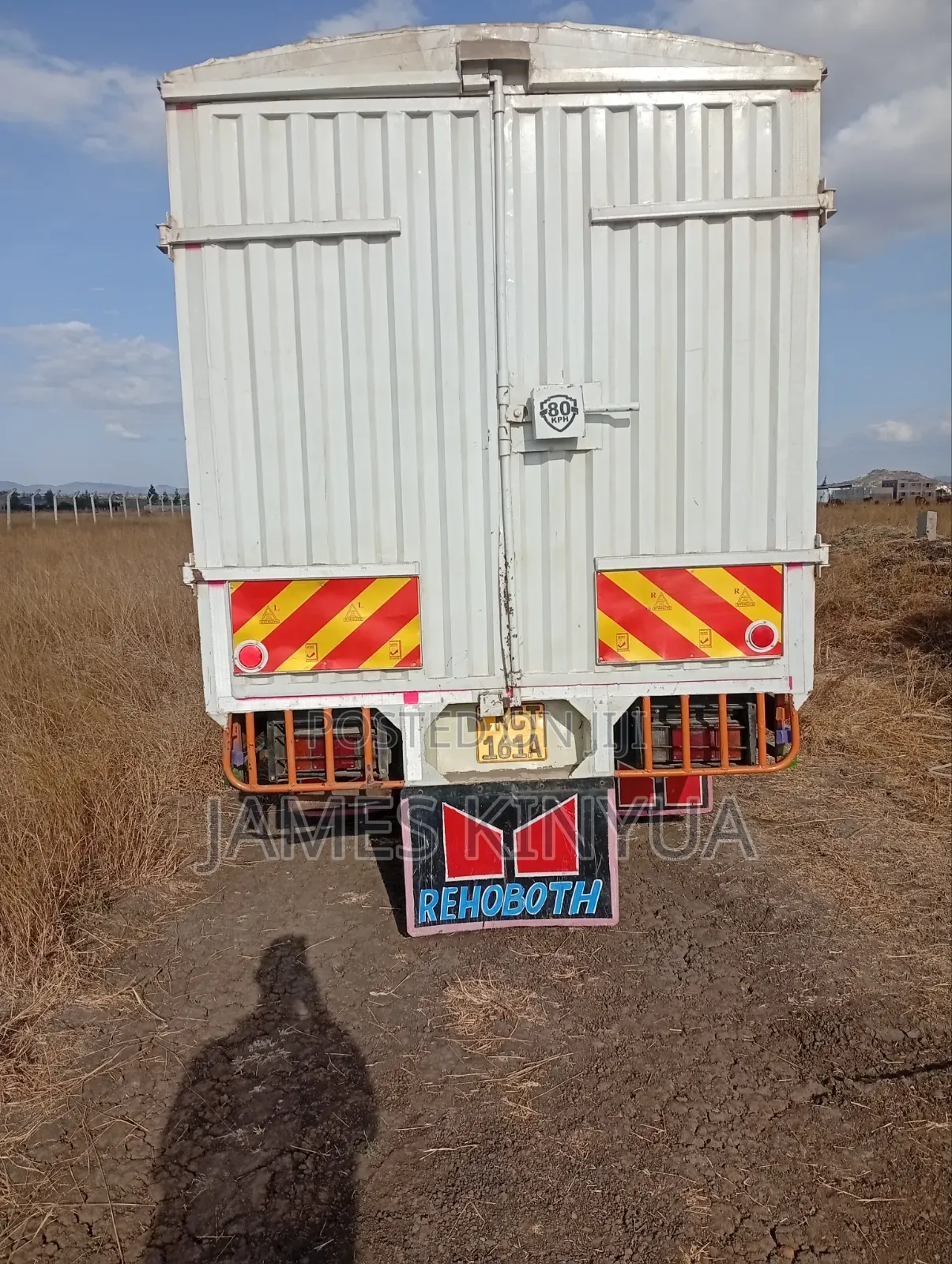 Isuzu NKR Truck