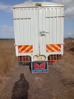 Isuzu NKR Truck
