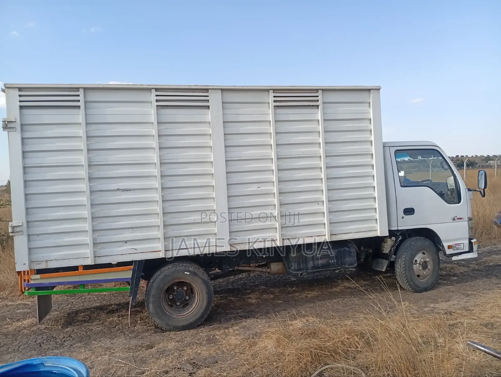 Isuzu NKR Truck