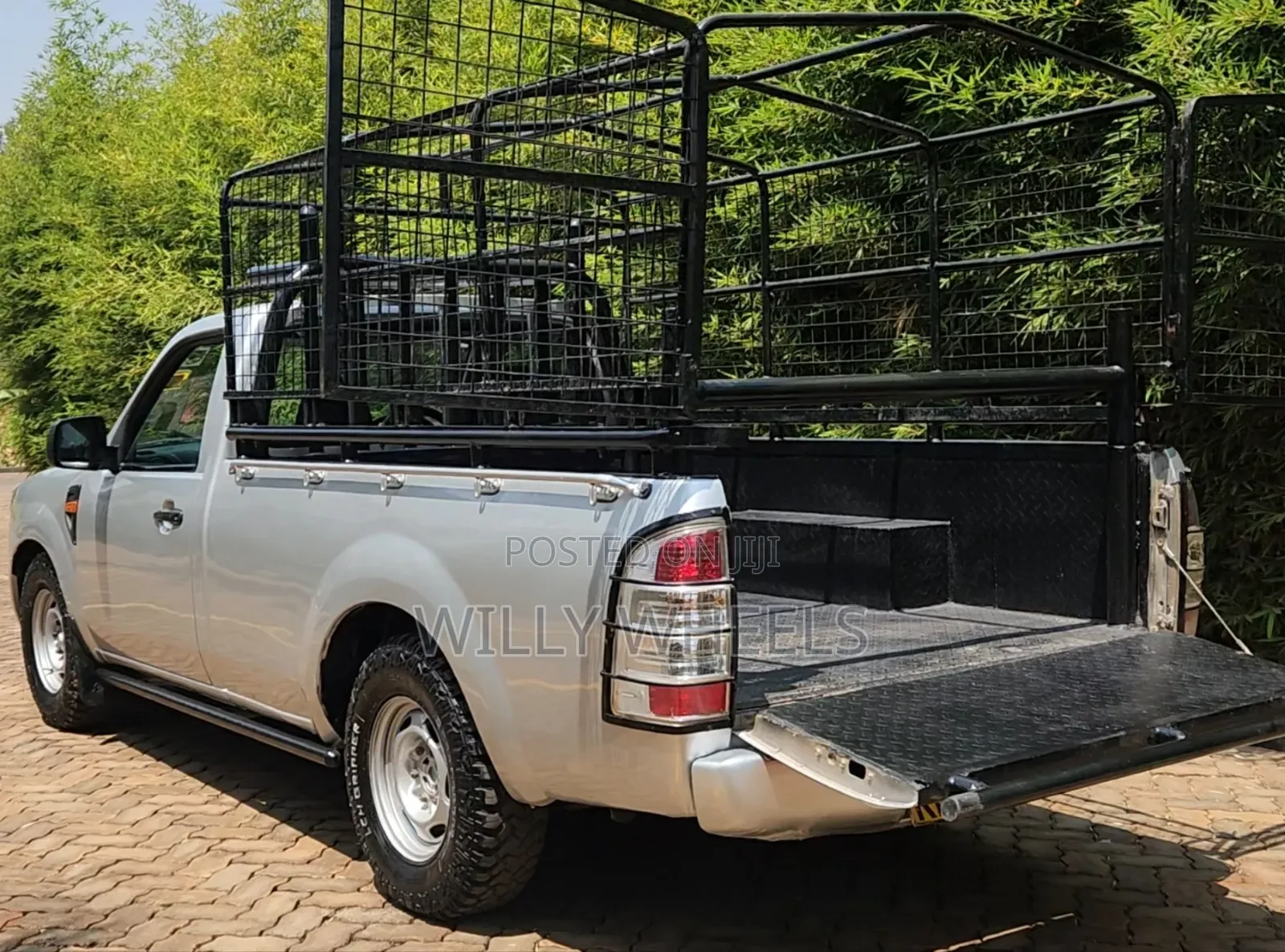 Ford Ranger 2010 Silver