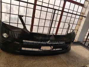Bumper Noah 2005