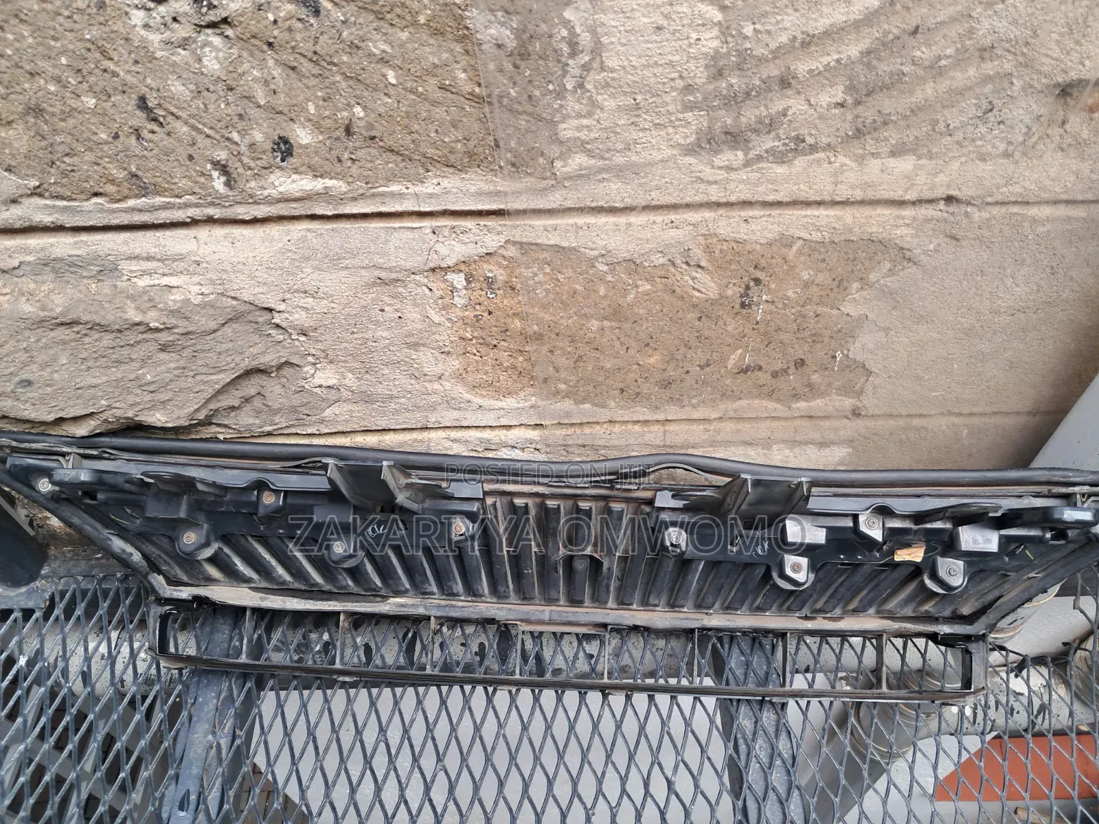 Toyota Harrier Grille