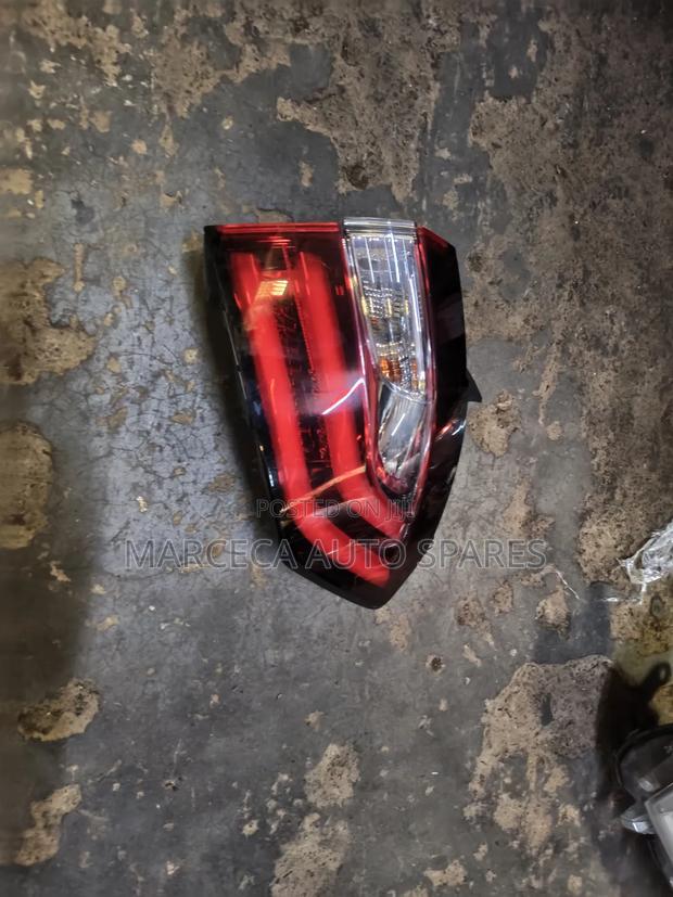 Taillight Honda Odessy New - main view