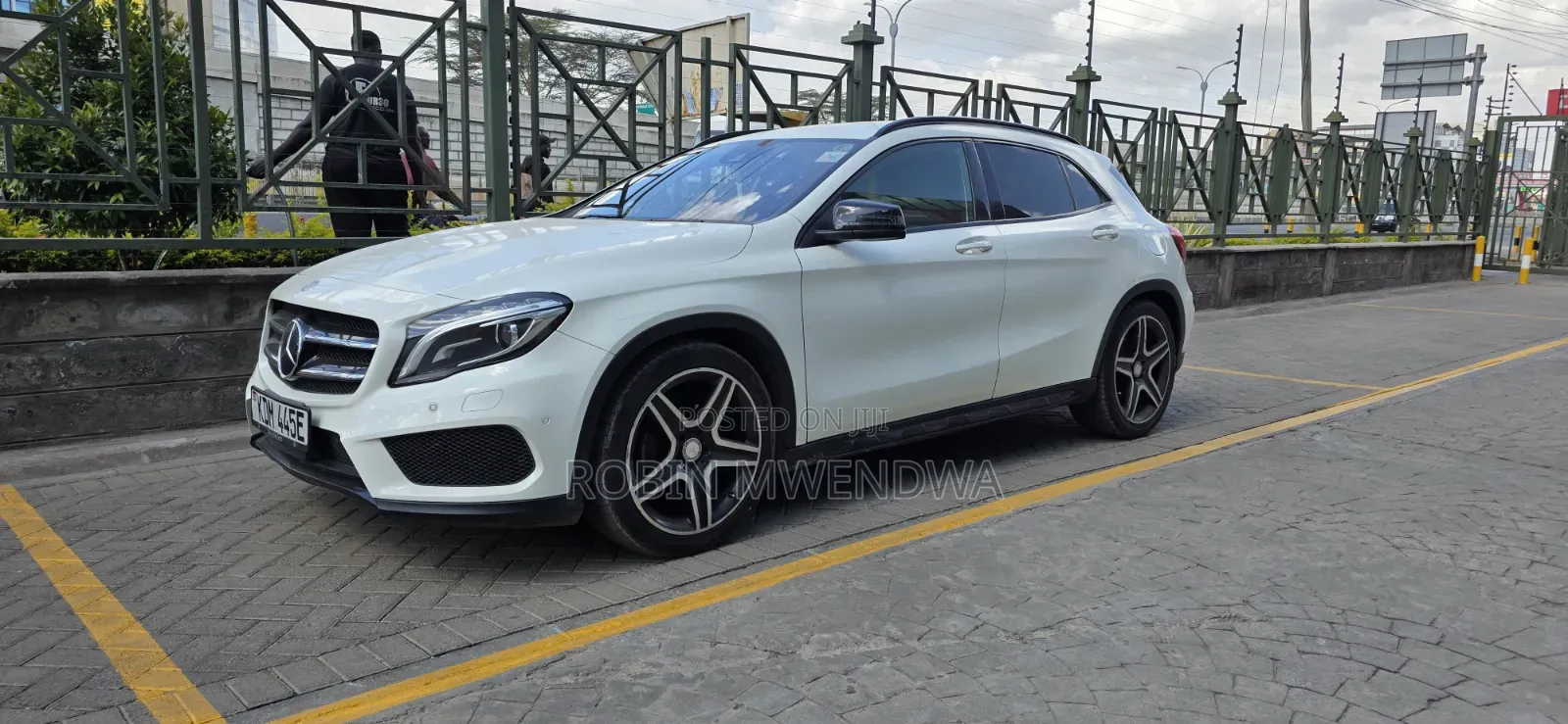 Mercedes-Benz GLA-Class 2016 Pearl