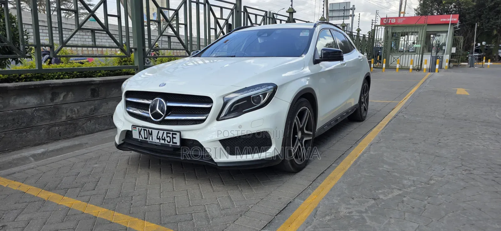 Mercedes-Benz GLA-Class 2016 Pearl