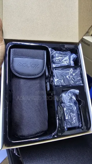 Godox V1 Round Head Flash for Canon
