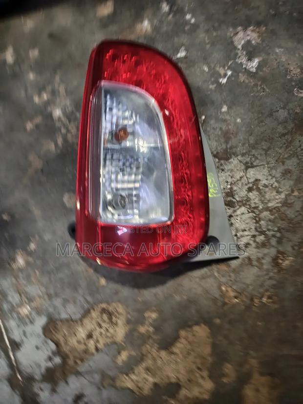 Taillight Passo 2015 - thumbnail 2