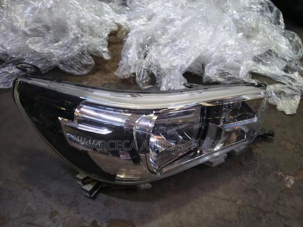 Headlight Hilux Vigo