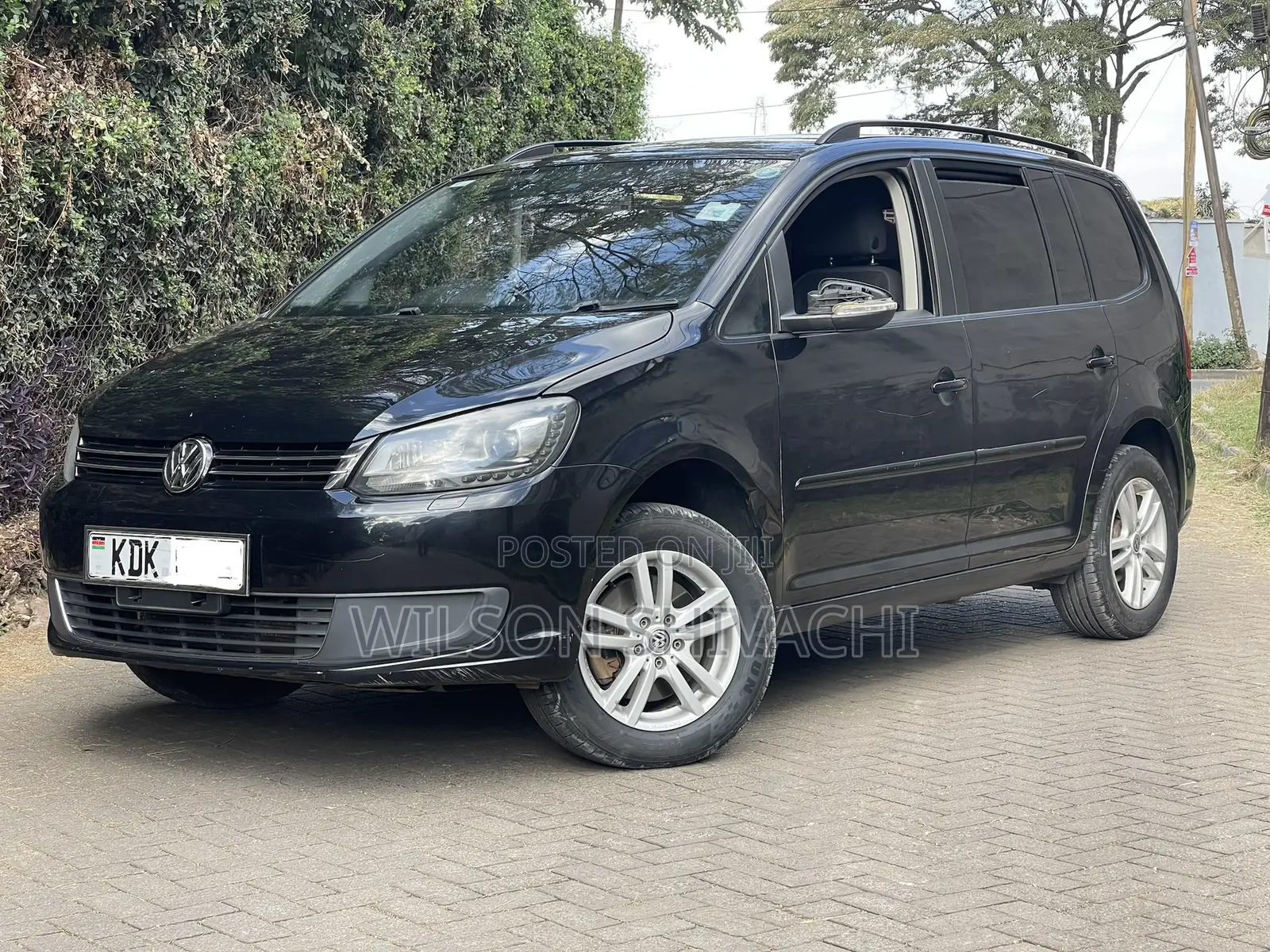 Volkswagen Touran 2015 Black
