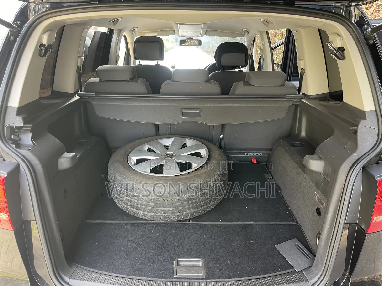 Volkswagen Touran 2015 Black