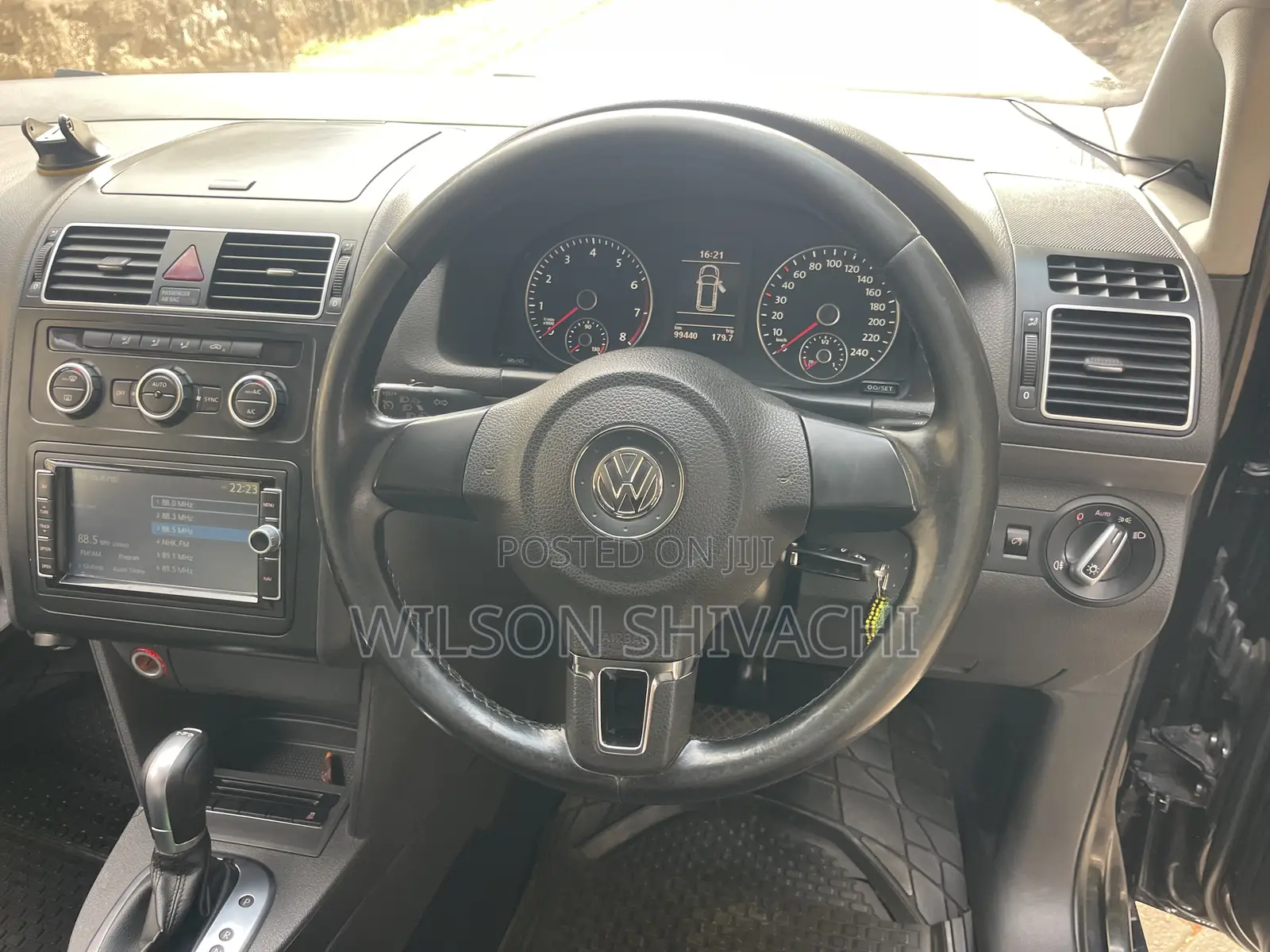 Volkswagen Touran 2015 Black