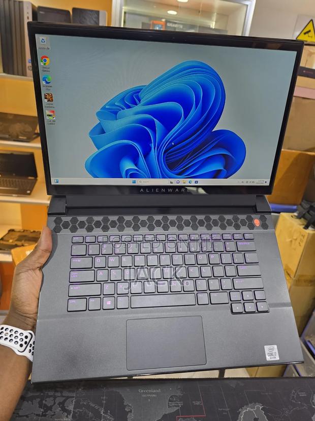 Laptop Dell Allenware M15 R5 16GB Intel Core i7 SSD 512GB