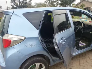 Toyota Ractis 2013 Blue