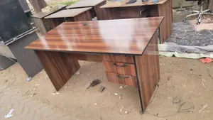 1.2M Office Desk – Modern Executive Office Table