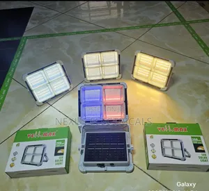 Solar Floodlight 200W Portable