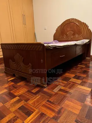 Single Bed and Mattress With Storage