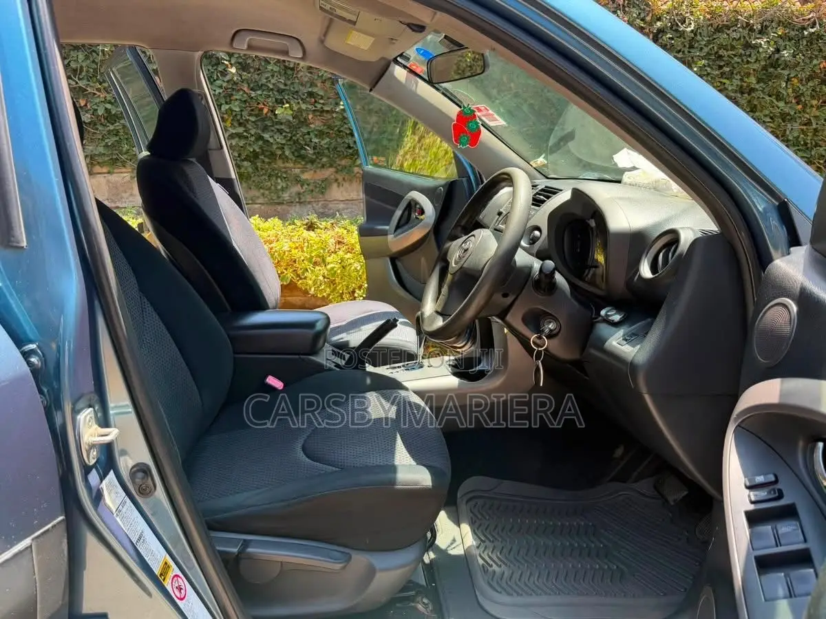 Toyota RAV4 2006 Blue