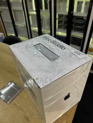New Desktop Computer Apple Mac Studio 36GB Apple M4 Max SSD 512GB