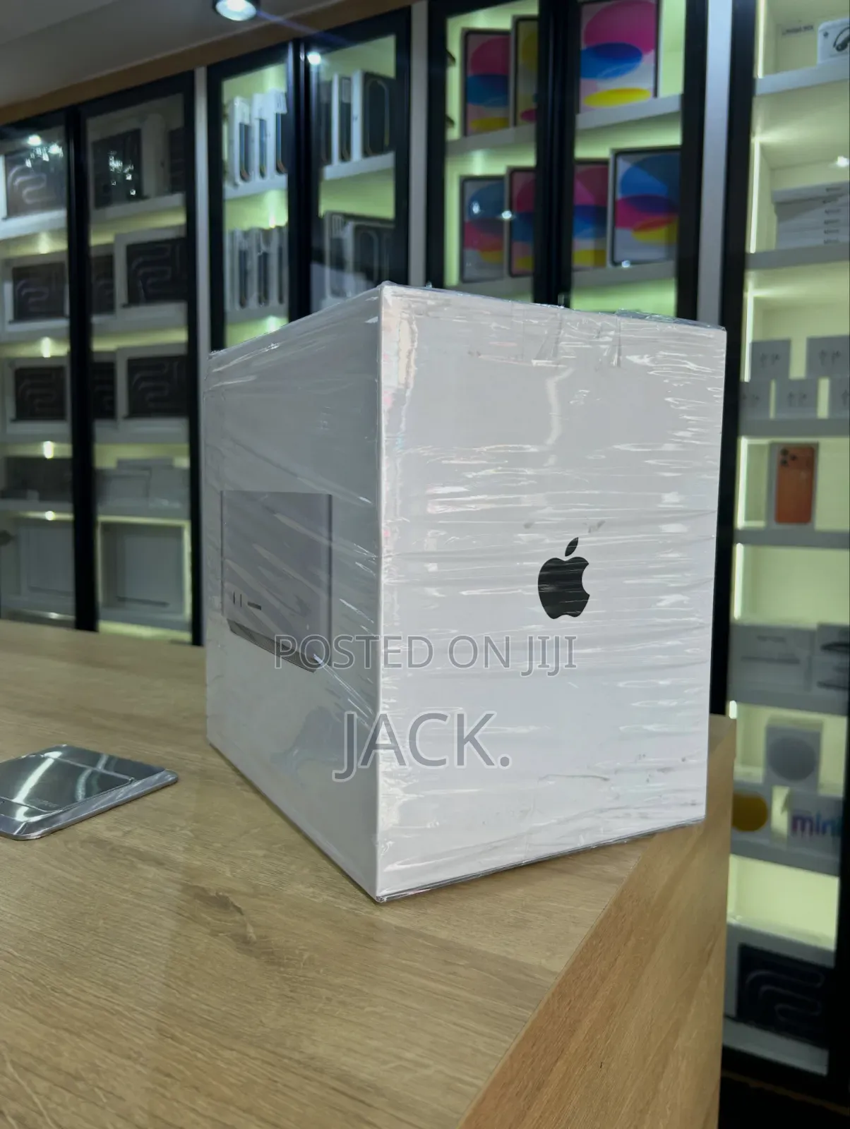 New Desktop Computer Apple Mac Studio 36GB Apple M4 Max SSD 512GB