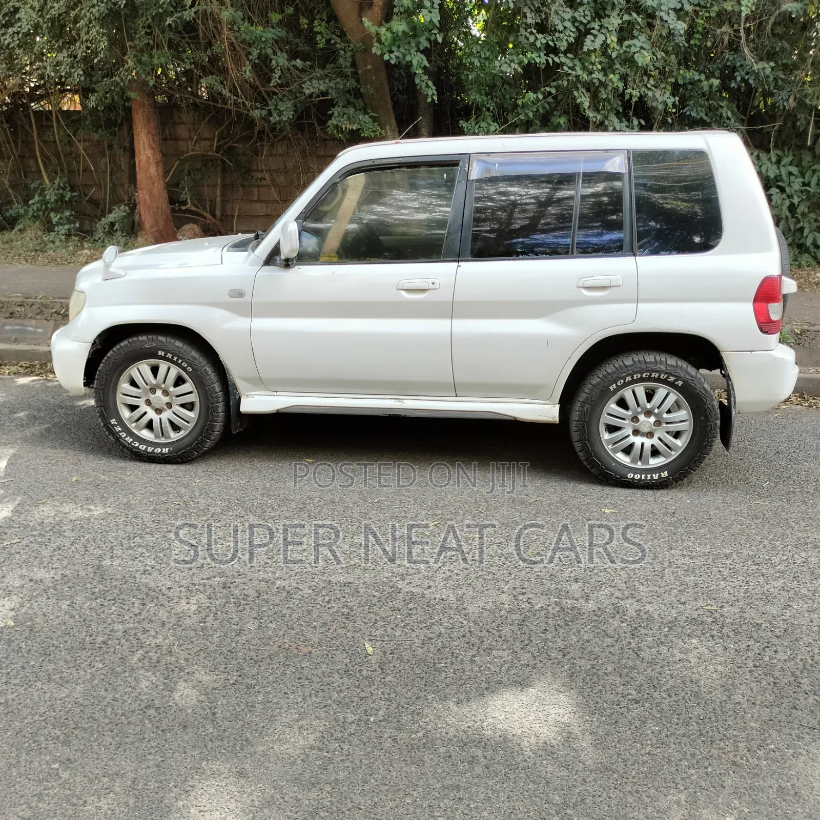 Mitsubishi Pajero IO 2003 White
