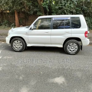 Mitsubishi Pajero IO 2003 White