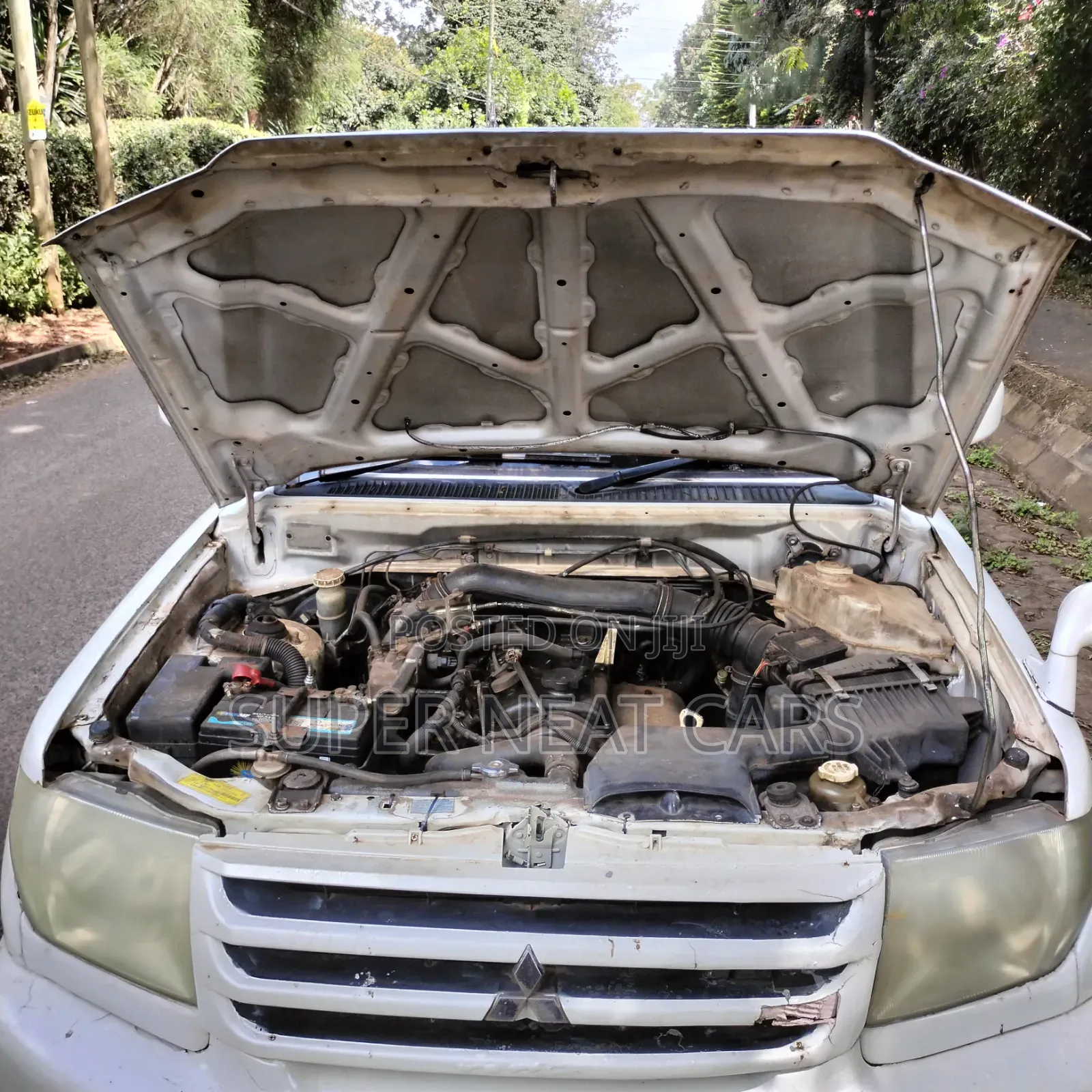 Mitsubishi Pajero IO 2003 White