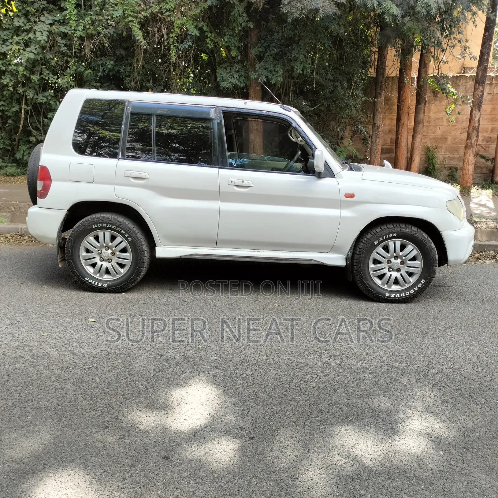 Mitsubishi Pajero IO 2003 White