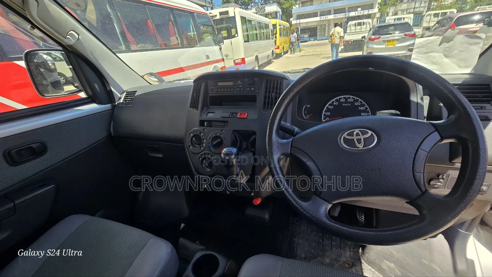 Toyota TownAce 2019 Silver