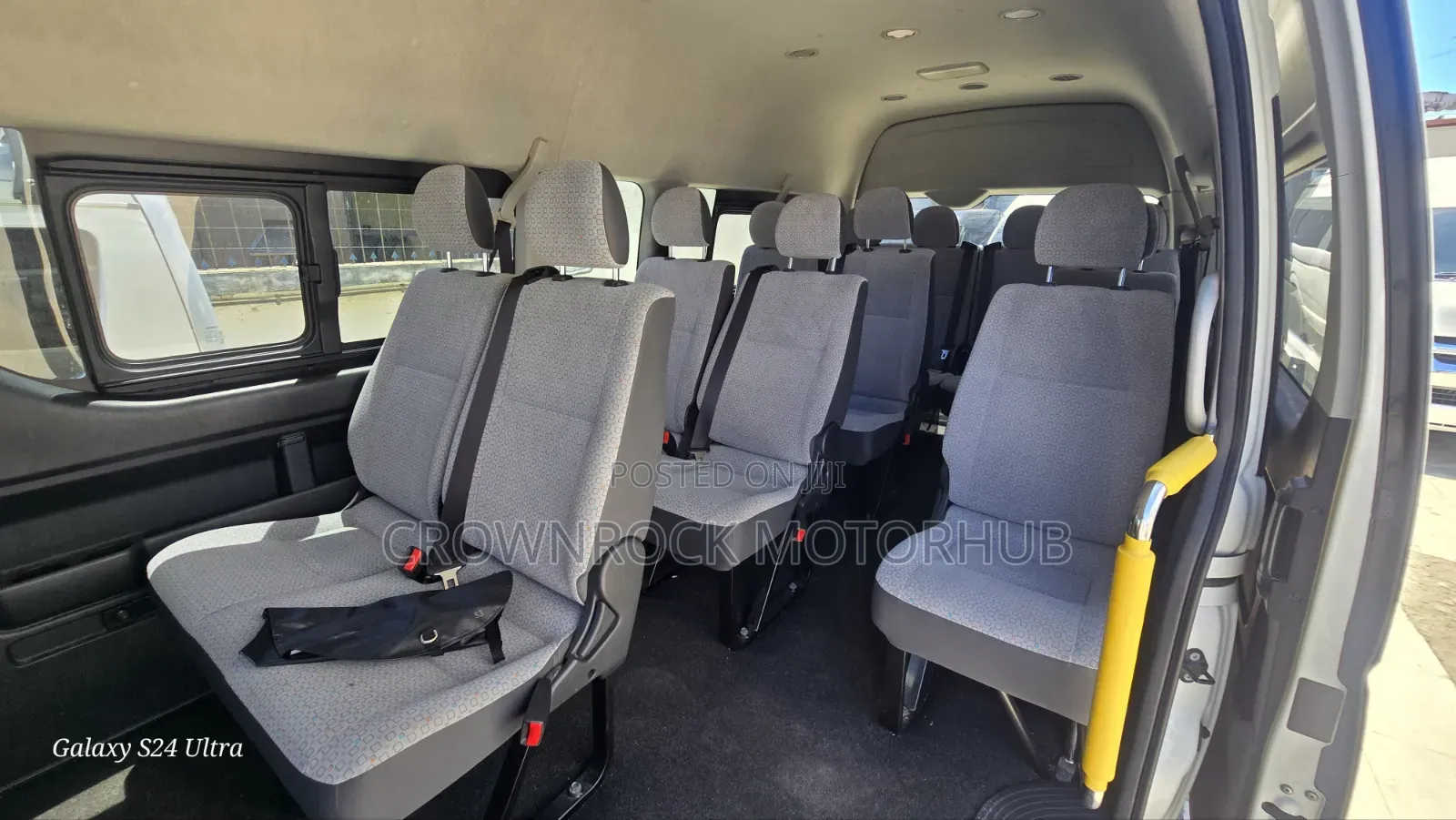 Toyota HiAce 2019 White