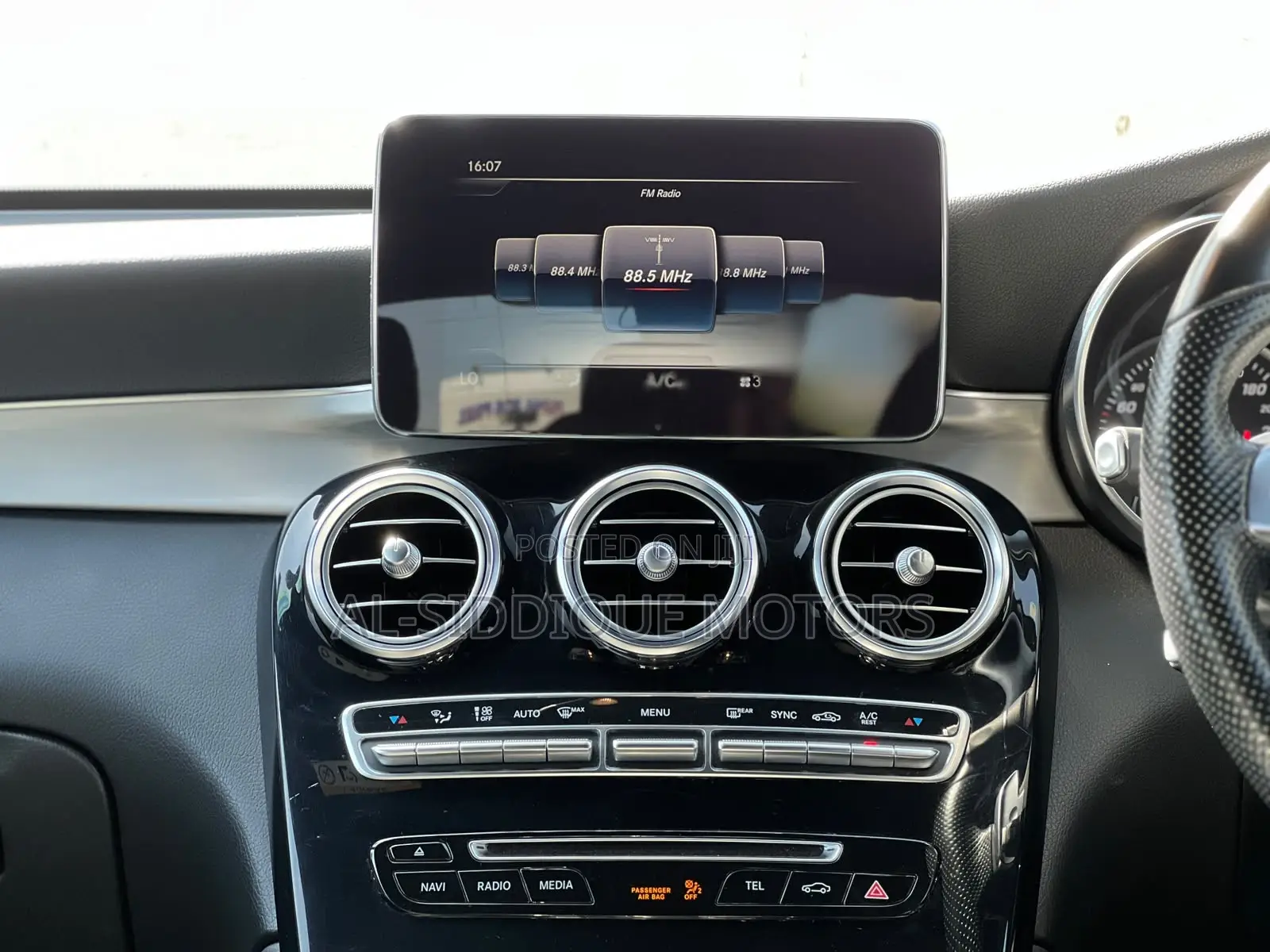 Mercedes-Benz GLC-Class 2019 Black