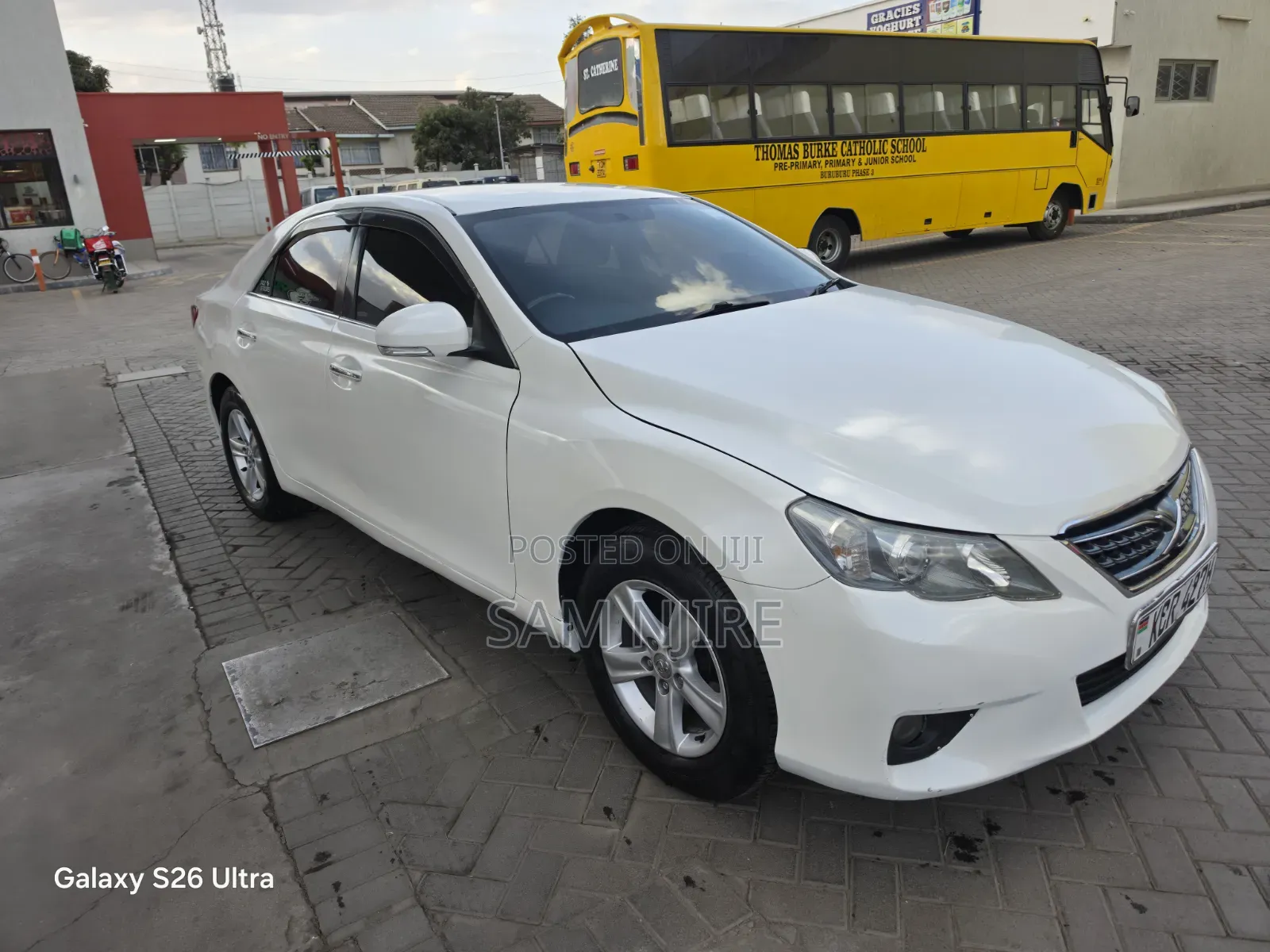 Toyota Mark X 2011 White