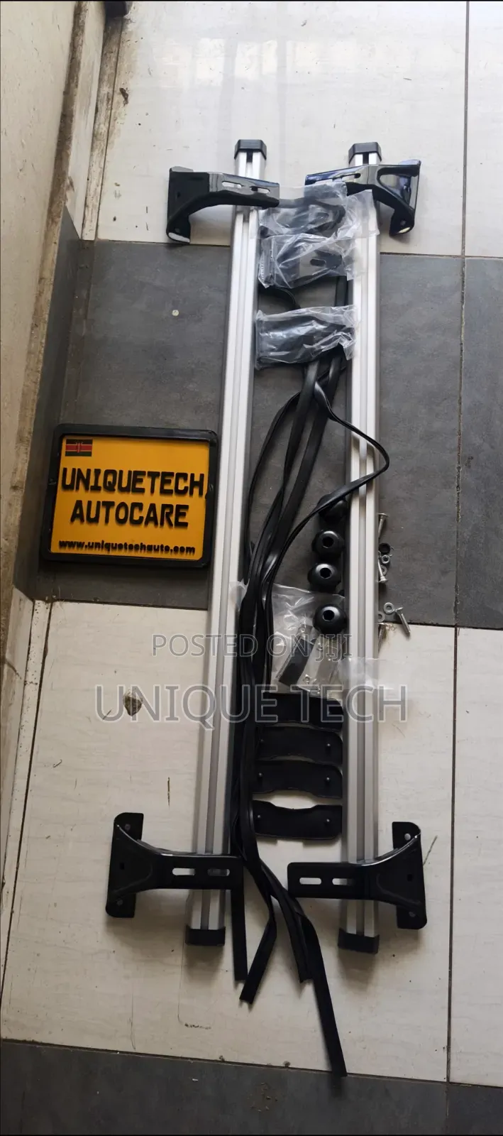 Aluminium Car Roof Crossbar Carrier Without Key Lock(universal)