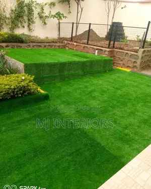 Beautiful Artificial Grass Carpet for Gardens, Balconies Patios