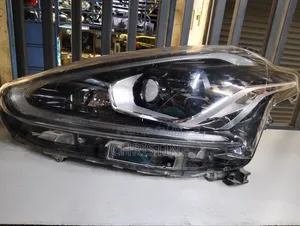 Toyota Sienta Headlight