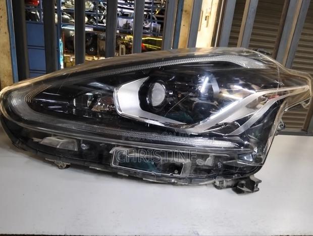 Toyota Sienta Headlight